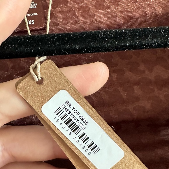 NWT SKIMS Chestnut Velvet Logo Glove Crop Top Size XXS - Picture 9 of 9